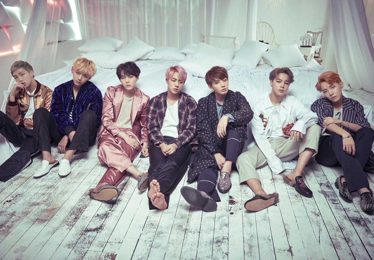 방탄소년단 뷔, 정국  팬클럽의 사료 후원