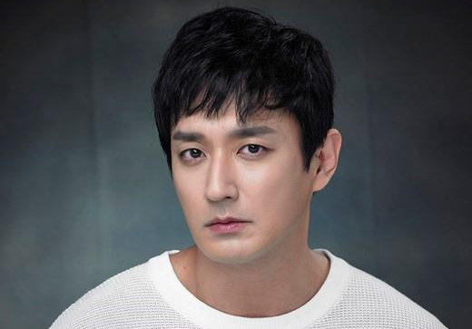 탤런트 이재황 팬클럽 리멤버(Remember)의 사료 후원