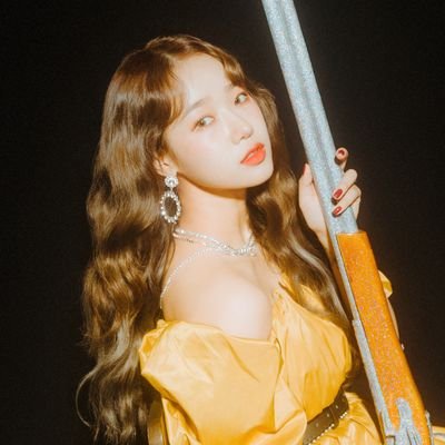 위키미키 유정 팬클럽의 후원금 전달