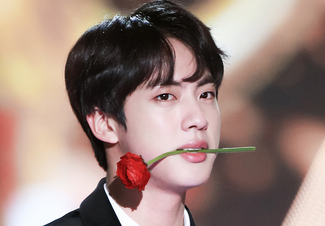 방탄소년단 진 팬클럽의 후원금 전달