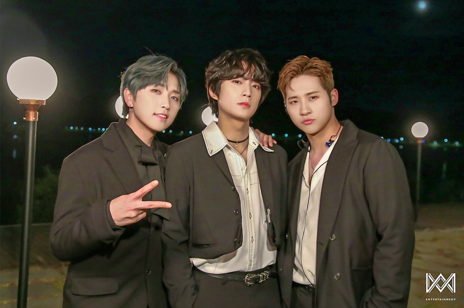 B1A4 팬클럽의 후원금 전달