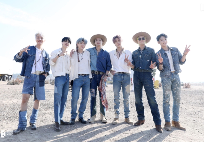 방탄소년단 팬클럽 아미의 후원